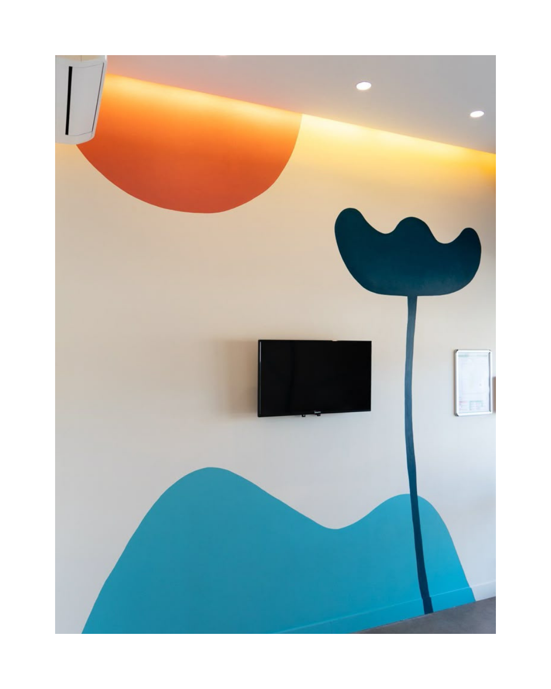 simple vibrant wall art, wall painting ural idea by oikar studio