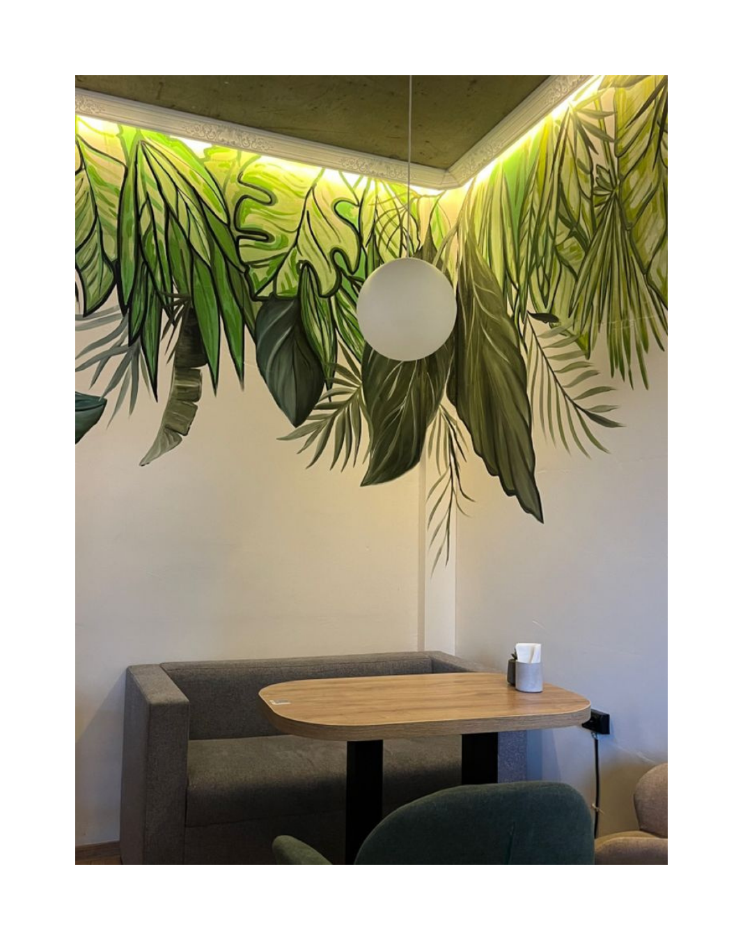 seemless false ceiling design wall panting on a restaurant, cafe, bedroom, school, kids room