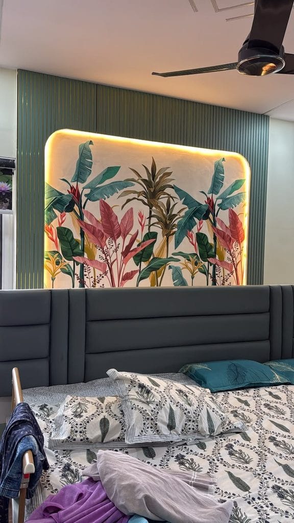 artist to paint wall mural